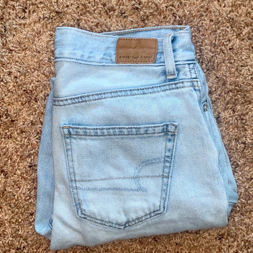 American Eagle Mom Jeans